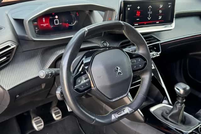 Peugeot 2008 (2021) thumbnail 23