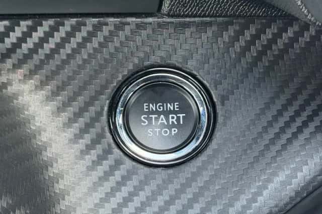 Peugeot 2008 (2021) thumbnail 31