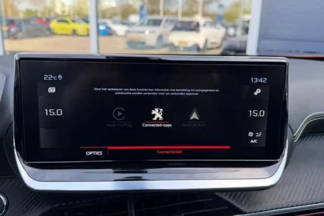 Peugeot 2008 (2021) thumbnail 38