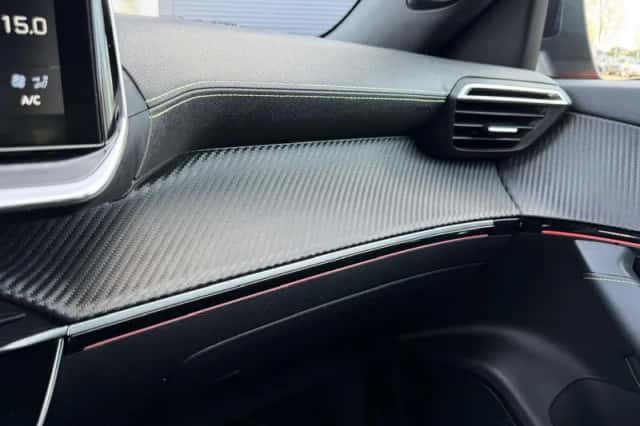 Peugeot 2008 (2021) thumbnail 40