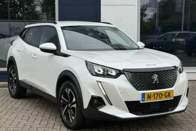 Peugeot 2008 (2021) thumbnail 2