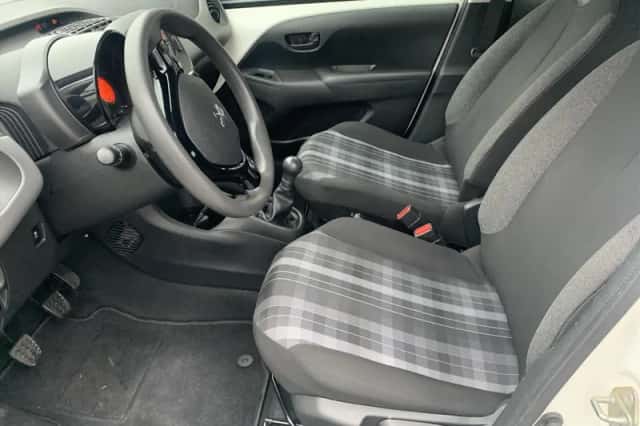 Peugeot 108 (2020) thumbnail 3