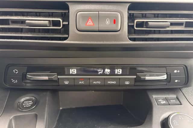 Citroën Berlingo (2023) thumbnail 36