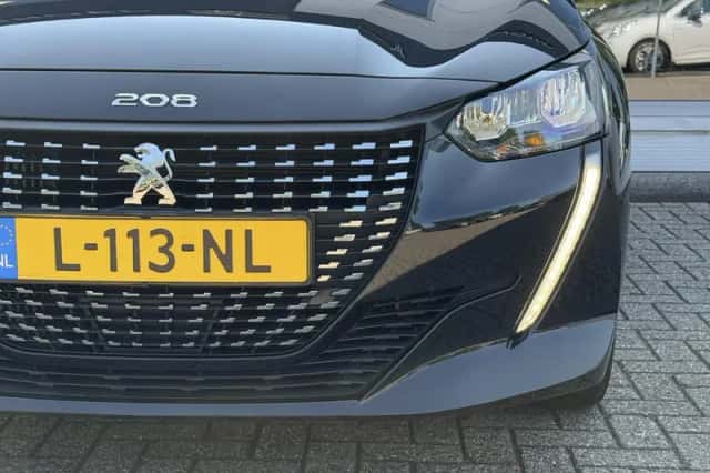 Peugeot 208 (2021) thumbnail 5