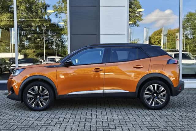 Peugeot e-2008 (2022) thumbnail 6