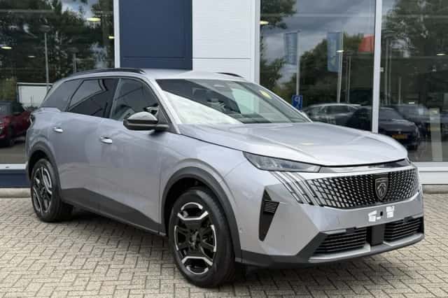 Peugeot E-5008 (2026) thumbnail 2
