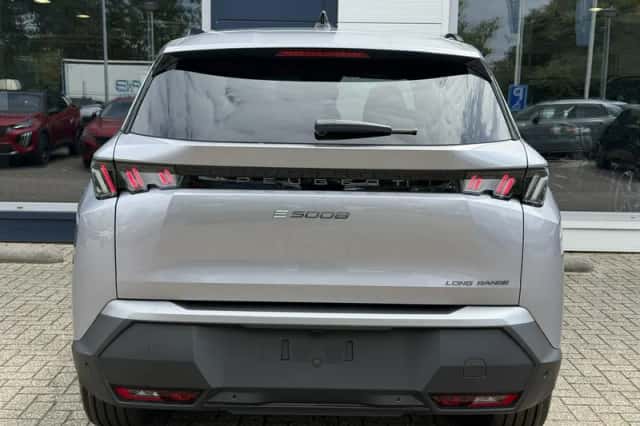 Peugeot E-5008 (2026) thumbnail 4
