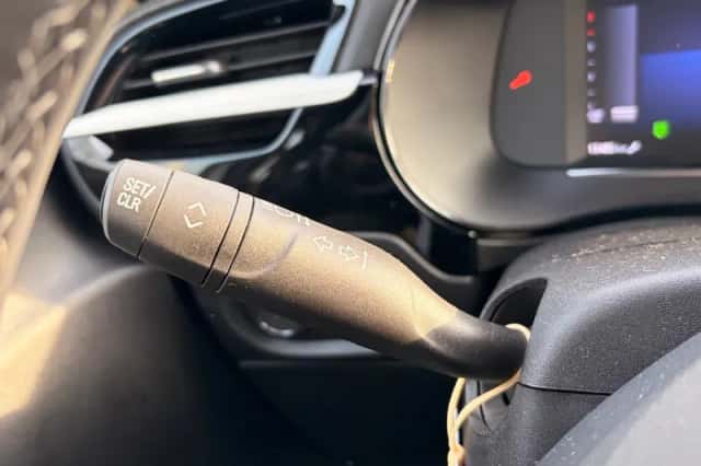Opel Corsa (2024) thumbnail 24