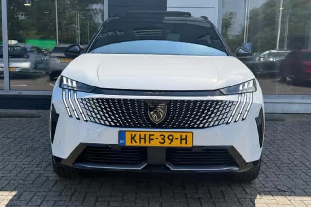 Peugeot E-5008 (2026) thumbnail 3