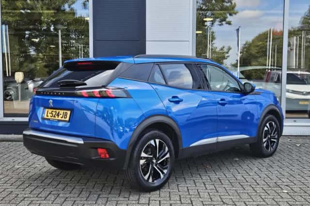 Peugeot e-2008 (2021) thumbnail 4