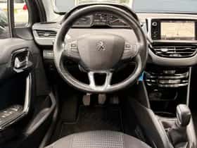 Peugeot 208 (2017) thumbnail 33