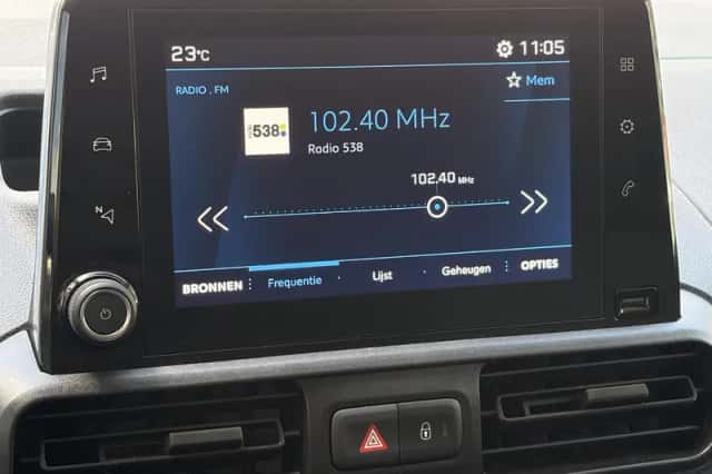 Peugeot Partner (2023) thumbnail 19