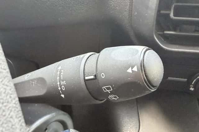 Peugeot Partner (2023) thumbnail 25