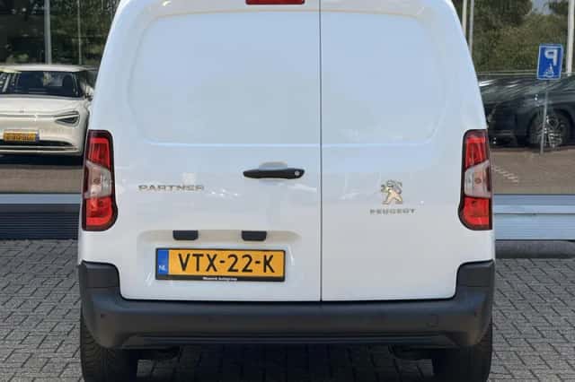 Peugeot Partner (2023) thumbnail 8