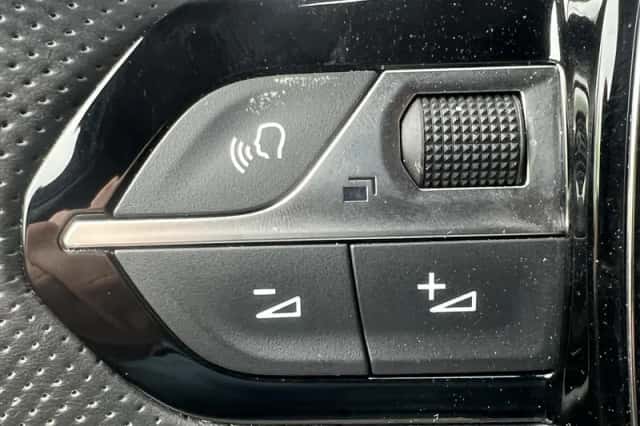 Peugeot 2008 (2024) thumbnail 27