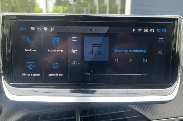 Peugeot 2008 (2024) thumbnail 32