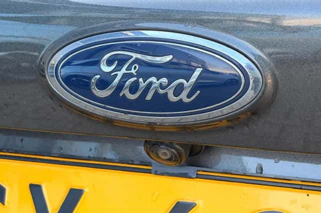 Ford Kuga (2018) thumbnail 11