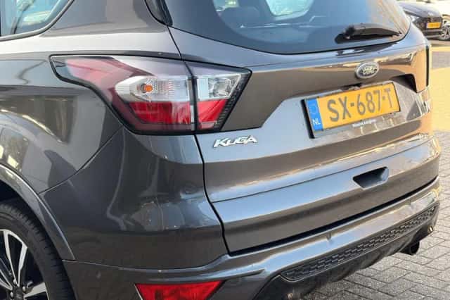 Ford Kuga (2018) thumbnail 12