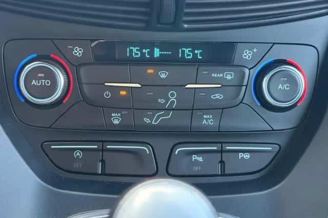 Ford Kuga (2018) thumbnail 28