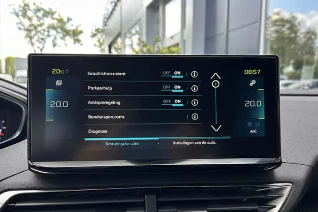 Peugeot 3008 (2024) thumbnail 11