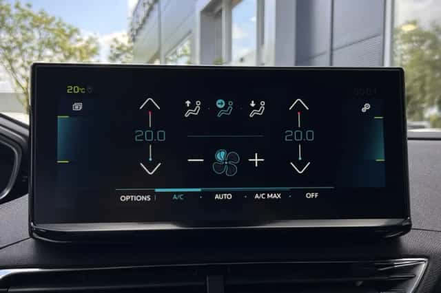 Peugeot 3008 (2024) thumbnail 14