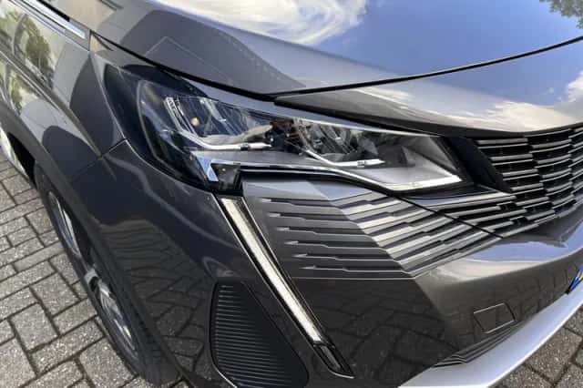 Peugeot 3008 (2024) thumbnail 18