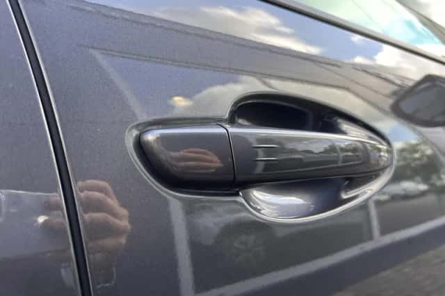 Peugeot 3008 (2024) thumbnail 19