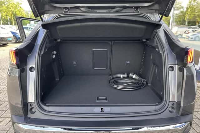 Peugeot 3008 (2024) thumbnail 21