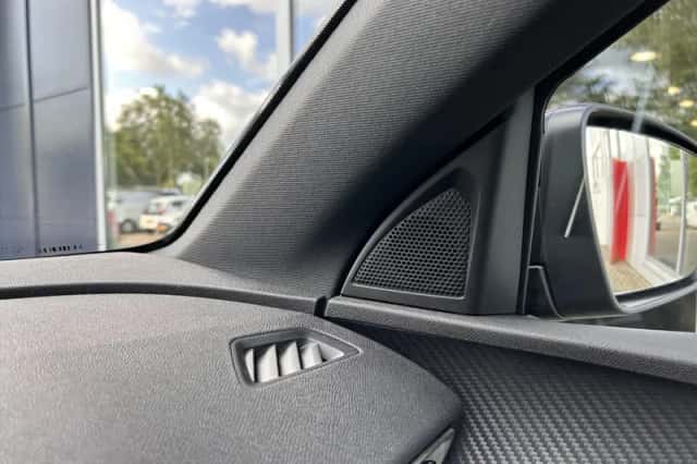 Peugeot 3008 (2024) thumbnail 29
