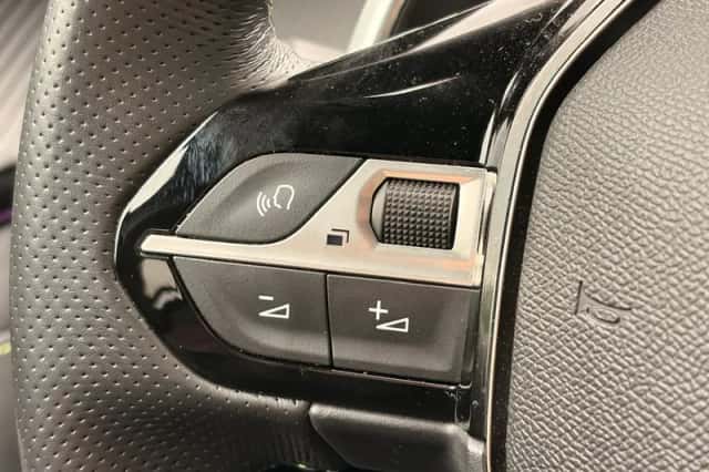 Peugeot 208 (2024) thumbnail 31