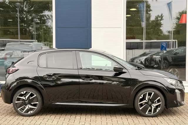Peugeot 208 (2024) thumbnail 7