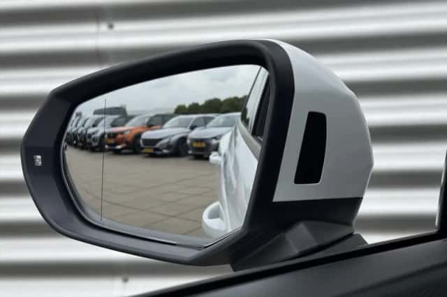 Audi Q3 (2022) thumbnail 22