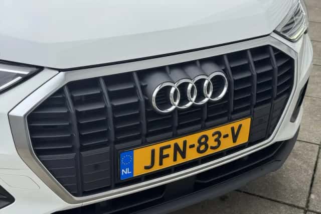 Audi Q3 (2022) thumbnail 28