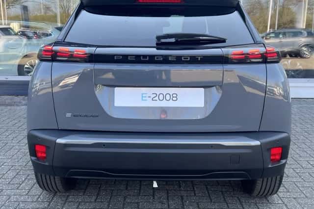 Peugeot e-2008 (2026) thumbnail 5