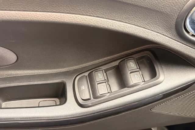 Ford Ka (2019) thumbnail 24