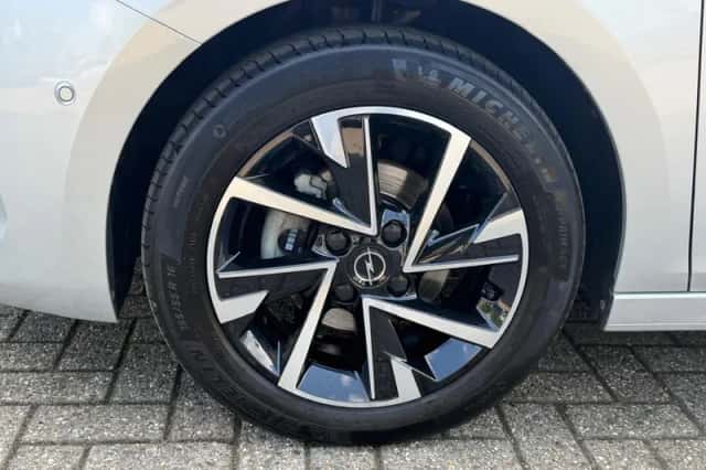 Opel Corsa (2024) thumbnail 8