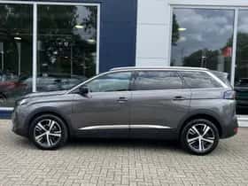 Peugeot 5008 (2023) thumbnail 8