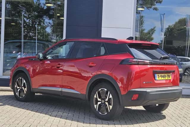 Peugeot e-2008 (2023) thumbnail 6