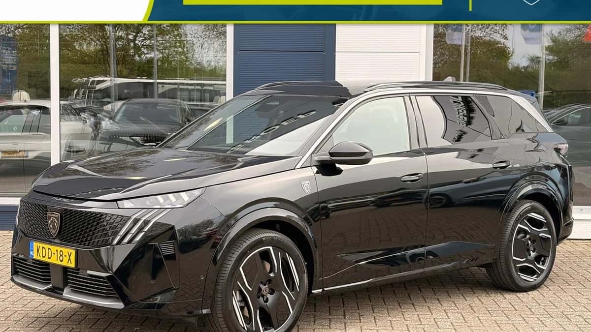 Peugeot E-5008 (2026) — foto 1