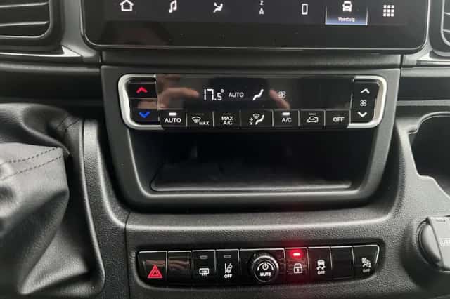Peugeot Boxer (2024) thumbnail 35