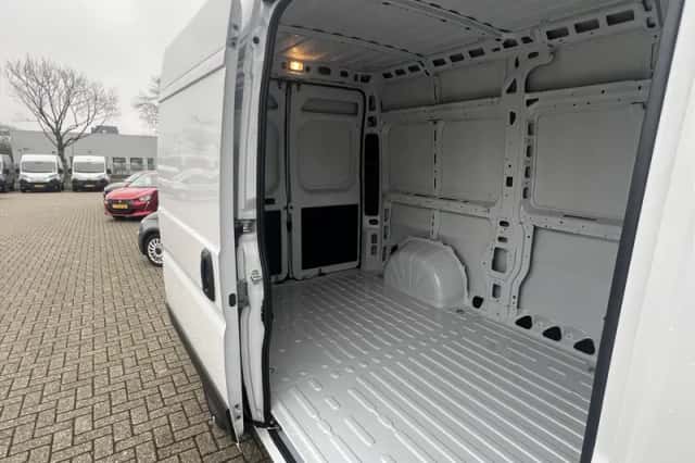 Peugeot Boxer (2024) thumbnail 10