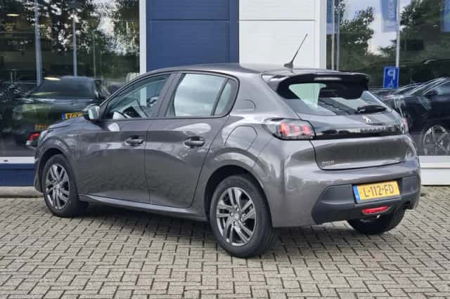 Peugeot 208 (2021) thumbnail 4