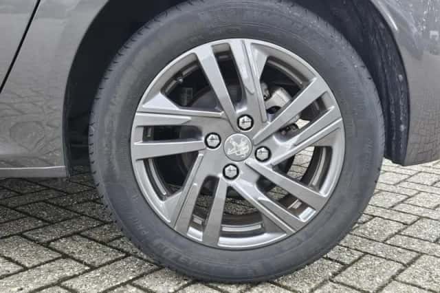 Peugeot 208 (2021) thumbnail 10