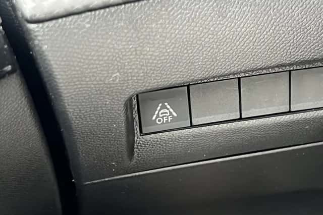 Peugeot 208 (2020) thumbnail 32