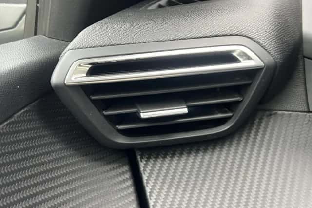 Peugeot 208 (2020) thumbnail 33