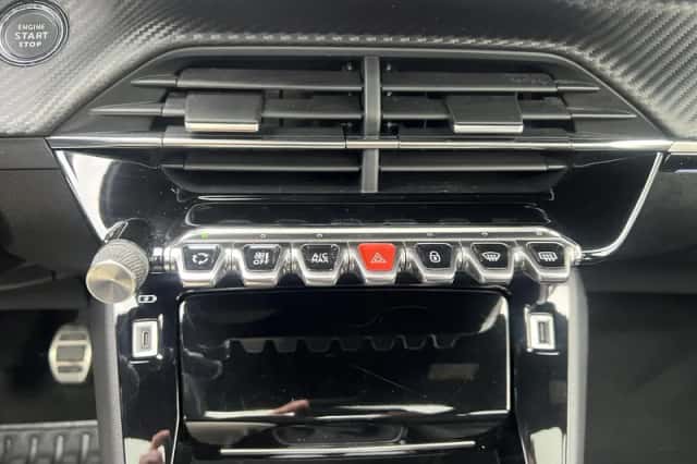 Peugeot 208 (2020) thumbnail 39
