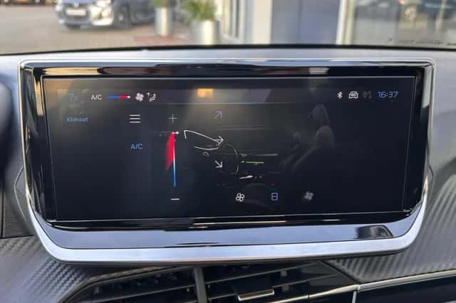 Peugeot 208 (2025) thumbnail 11
