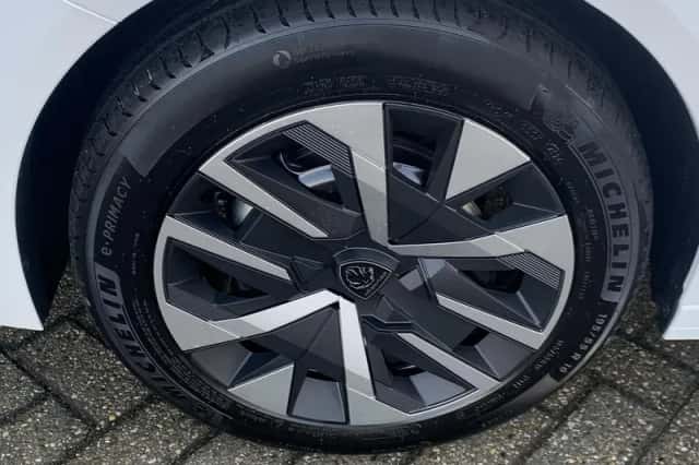 Peugeot 208 (2025) thumbnail 21