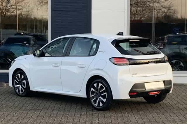 Peugeot 208 (2025) thumbnail 4