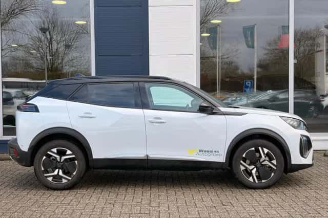 Peugeot 2008 (2025) thumbnail 8
